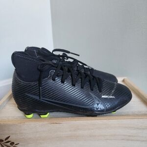 Nike Americurial Cleats